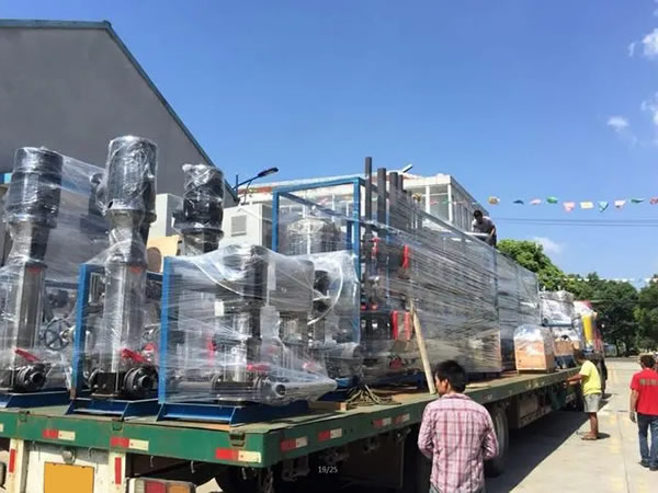 拉伸缠绕膜应用于机器